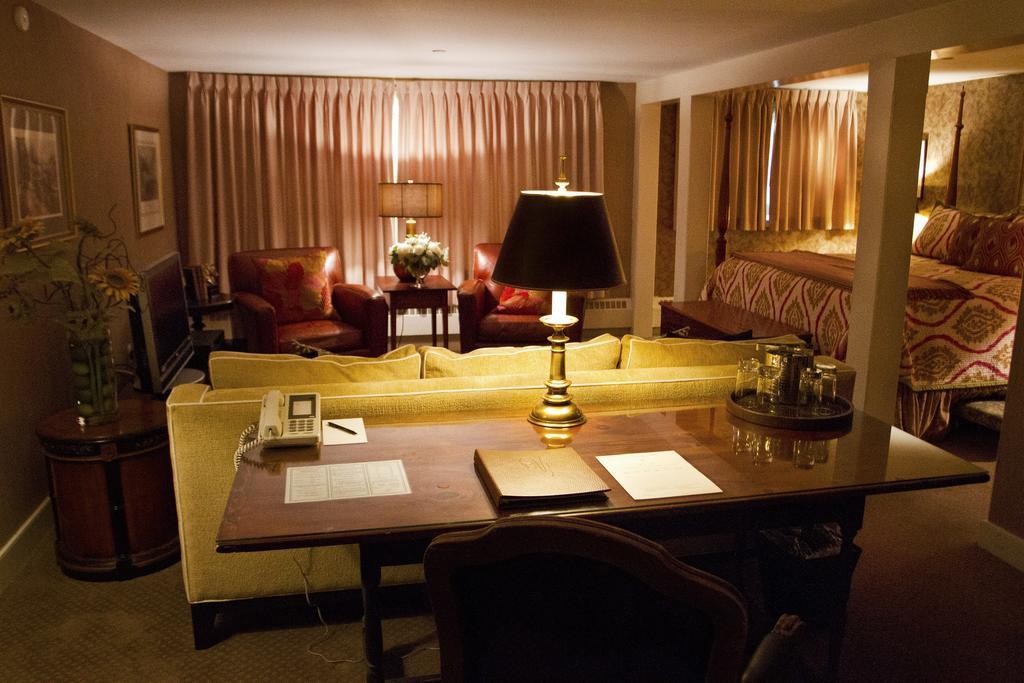Bedford Village Inn Dış mekan fotoğraf